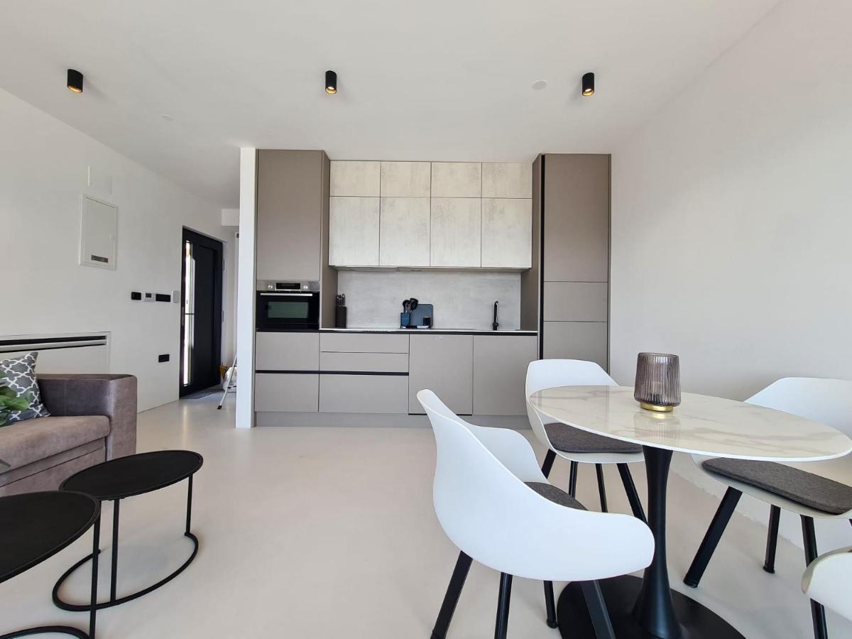 The Five Stars Croatia Apartment Novi Vinodolski Bagian luar foto